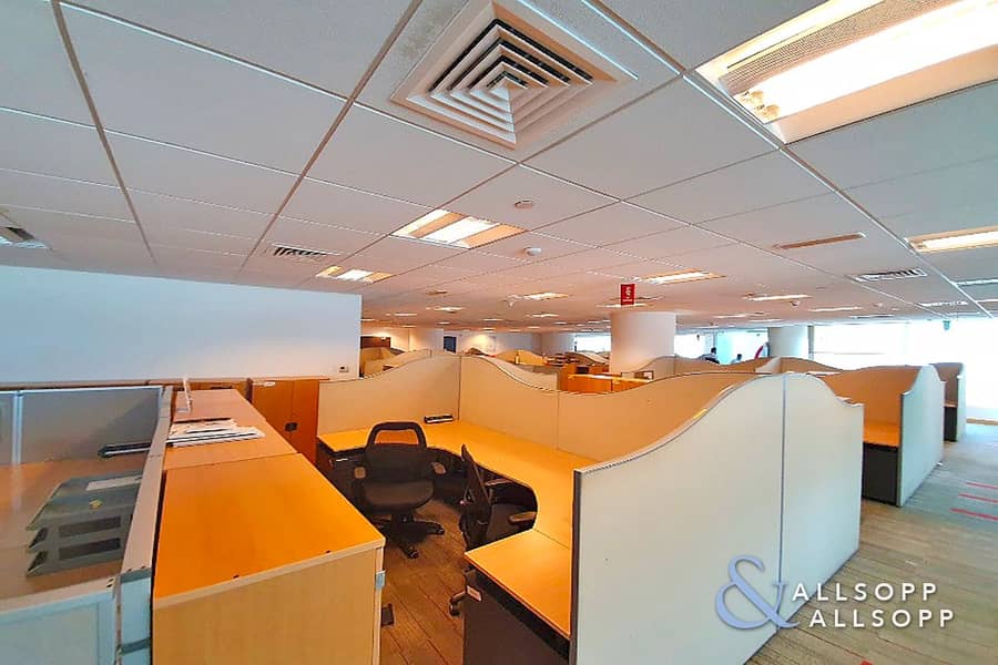 10 Fully Fitted | Partition Office | DED License