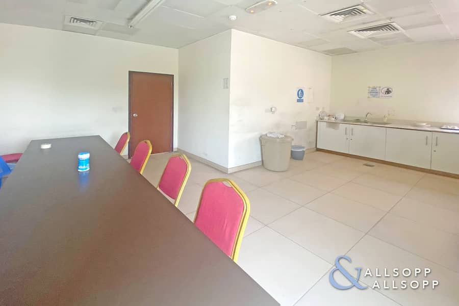 8 Factory & Office | Ready ROI | Al Quoz Ind
