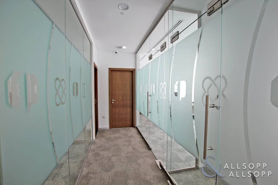 4 Fully Fitted | Burj Facing | Corner Office