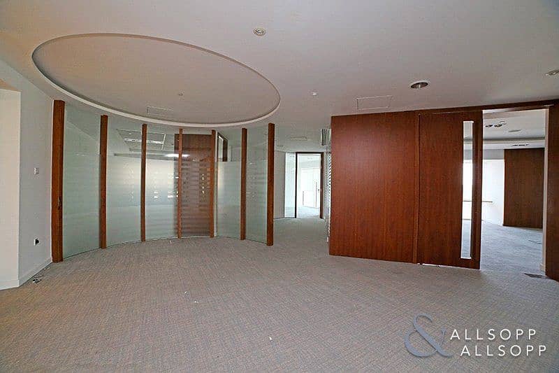 1 Fitted Office | Close to Metro | Chiller Free