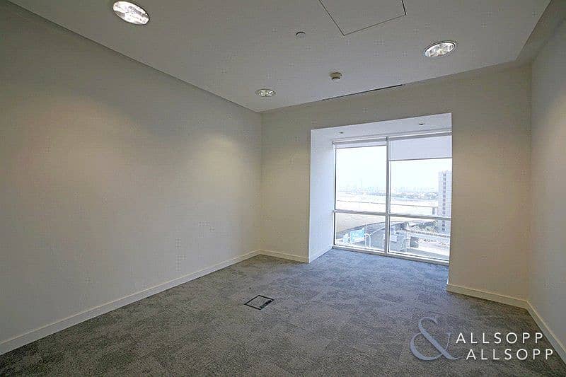 17 Fitted Office | Close to Metro | Chiller Free