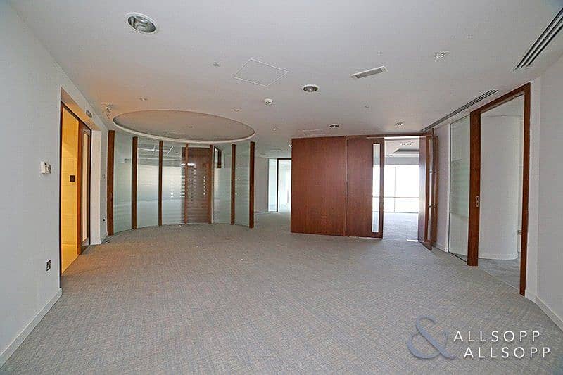 21 Fitted Office | Close to Metro | Chiller Free