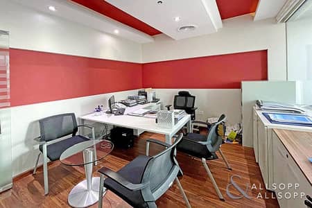 Office for Sale in Business Bay, Dubai - Furnished | 2 Parking Spaces | Partitioned