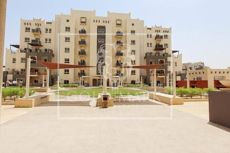 Ready To Move|Inner Circle | Spacious|Next To Pool Ready To Move|Inner Circle | Spacious|Next To Pool