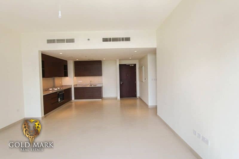 2 Pool and Park View | Decently Maintained | Bright