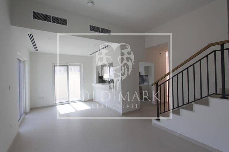 2 End Unit |04 bedroom |Close to Park  and Pool