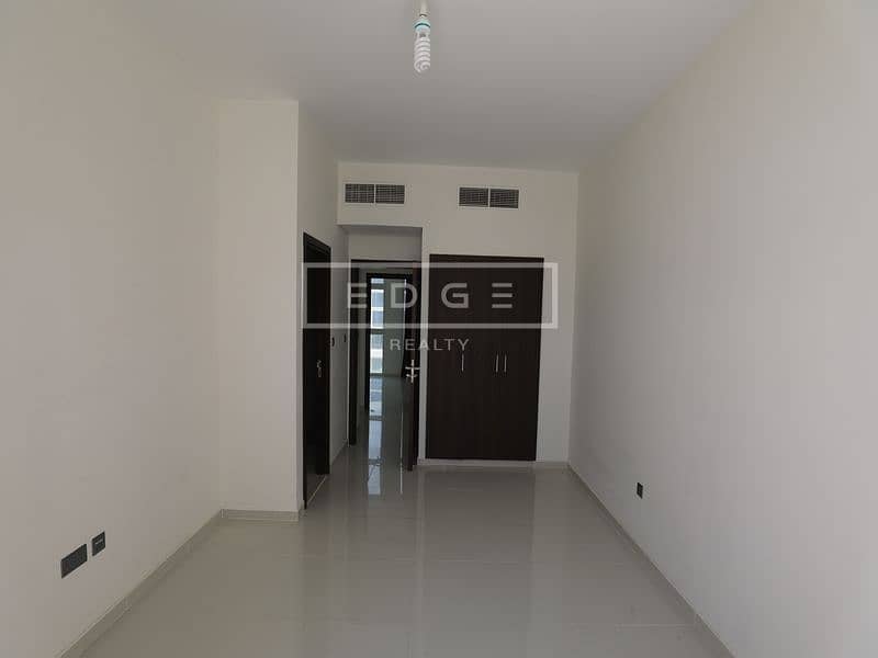 15 Unfurnished 2 Bedroom | Spacious | Ready to Move in