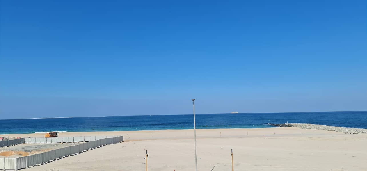 1BR Apt with Full Sea View Direct Access to Beach