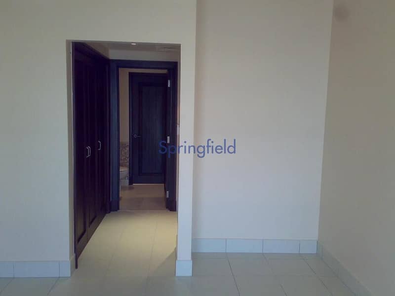 5 Vacant Now | Well Maintained Furnished Unit
