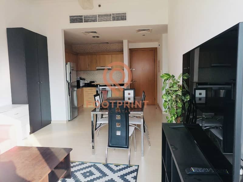 1Br - Huge Terrace - Furnished- Spacious Layout