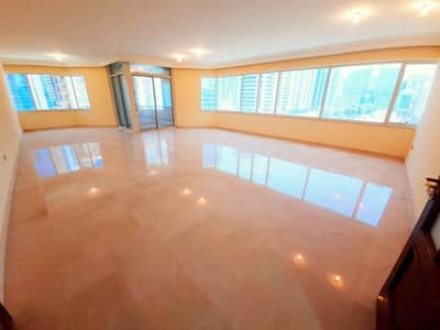 4 Bedroom Apartment for Rent in Tourist Club Area (TCA), Abu Dhabi - HOT OFFER ! SPECIOUS 4 BEDROOM APARTMENT WITH MAID ROOM & WITH BALCONY NEAR TO ABU DHABI MALL