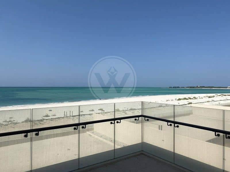 Amazing Beachfront Estate - Redesigned + Basement