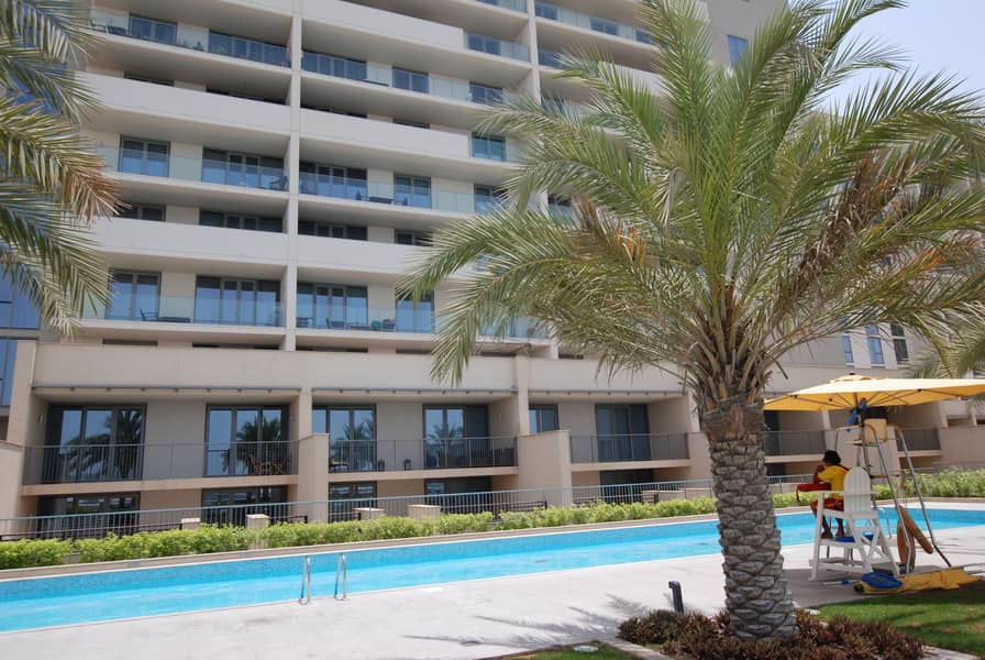 Priced to Sell | Large 3 Beds in Al Zeina with beach access
