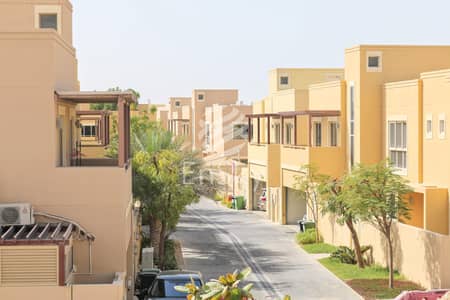 4 Bedroom Townhouse for Sale in Al Raha Gardens, Abu Dhabi - Amazing 4 Bedroom Townhouse with Type S Layout !