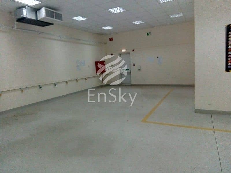 AC Control Warehouse In Mussafah Available For Rent