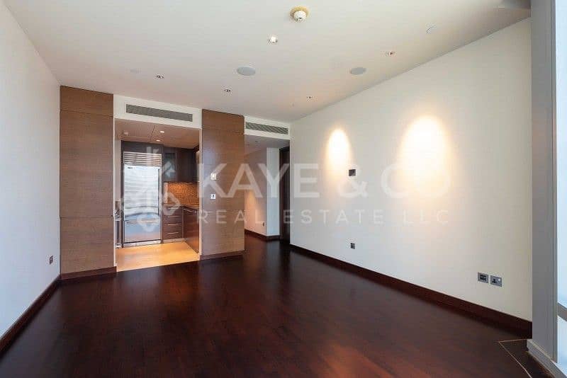 5 1BR | Type 1A | Opera View | Fully Furnished
