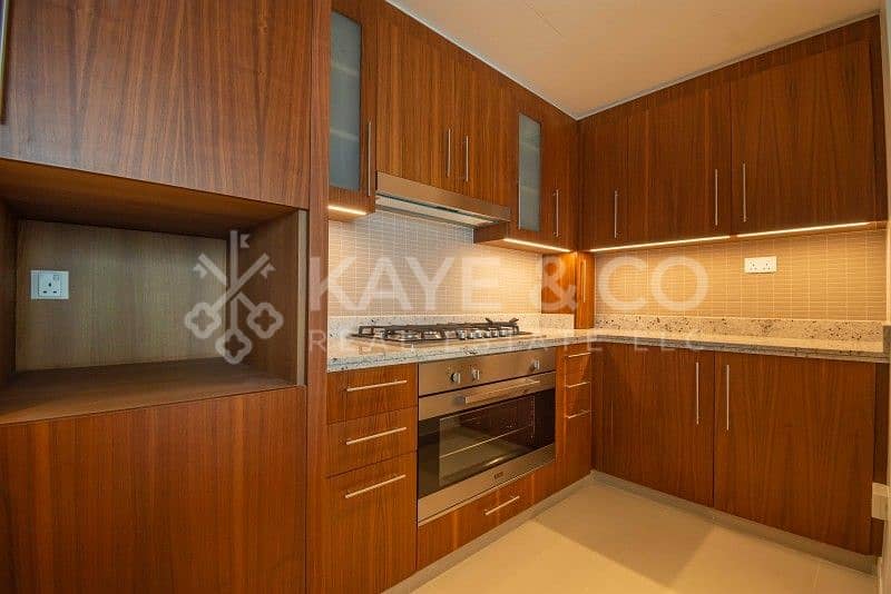 5 3BR plus Maid |Burj and Fountain View | High Floor