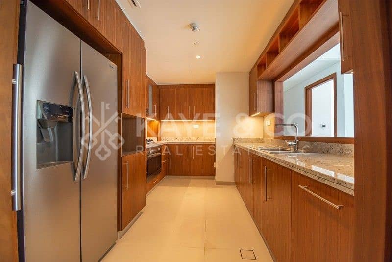 6 3BR plus Maid |Burj and Fountain View | High Floor