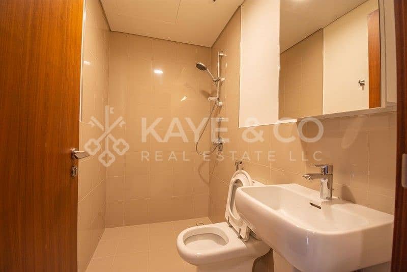 19 3BR plus Maid |Burj and Fountain View | High Floor