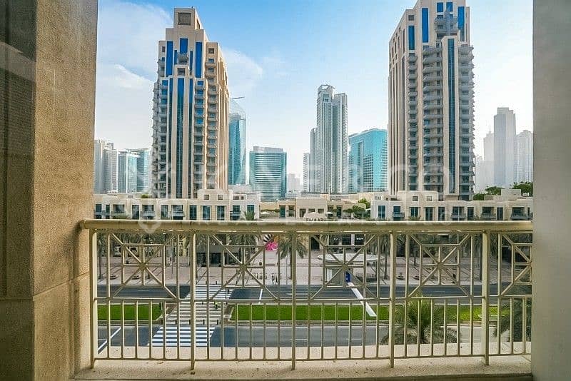 13 Full Burj Khalifa View | Fully Equipped Kitchen