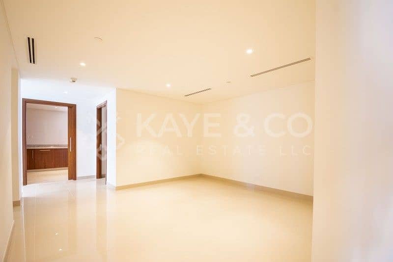 5 Ready To Occupy | Business Bay View | Maid's Room