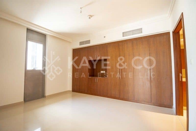 12 Ready To Occupy | Business Bay View | Maid's Room