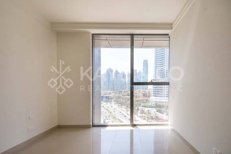16 Ready To Occupy | Business Bay View | Maid's Room