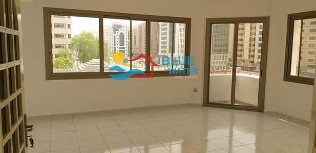 شقة 2 غرفة نوم للايجار في منطقة النادي السياحي، أبوظبي - شقة في شارع الفردوس منطقة النادي السياحي 2 غرف 60000 درهم - 4363172