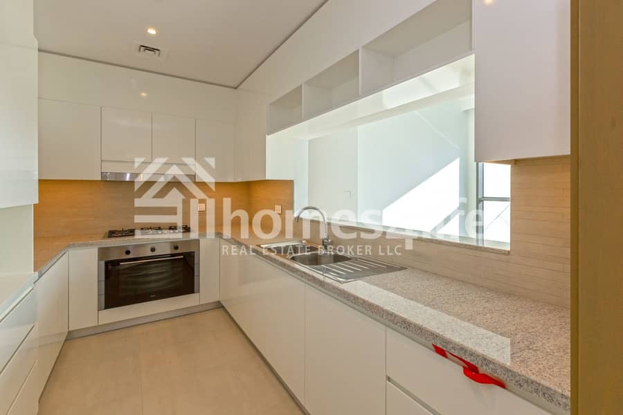 7 Brand New Unit in Downtown with Burj Khalifa View