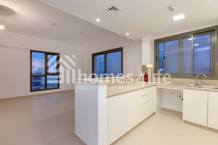 2 Brand New and Vacant|Pool Facing|With Huge Terrace