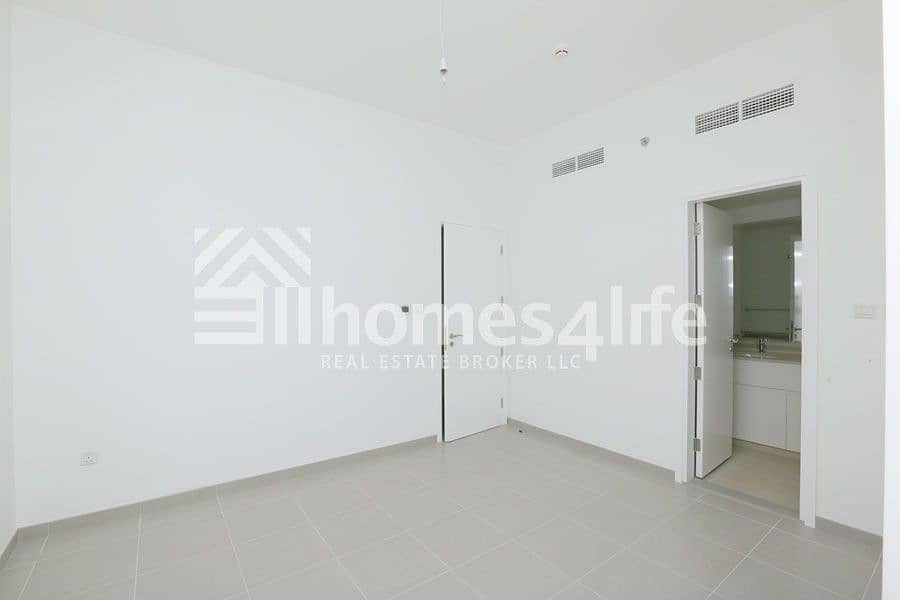 8 1BR Zahra Apartment | Mid Level | Great View