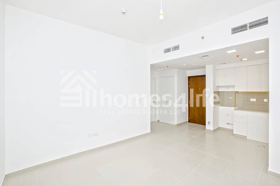 1 BR With Courtyard | Direct Access To Pool