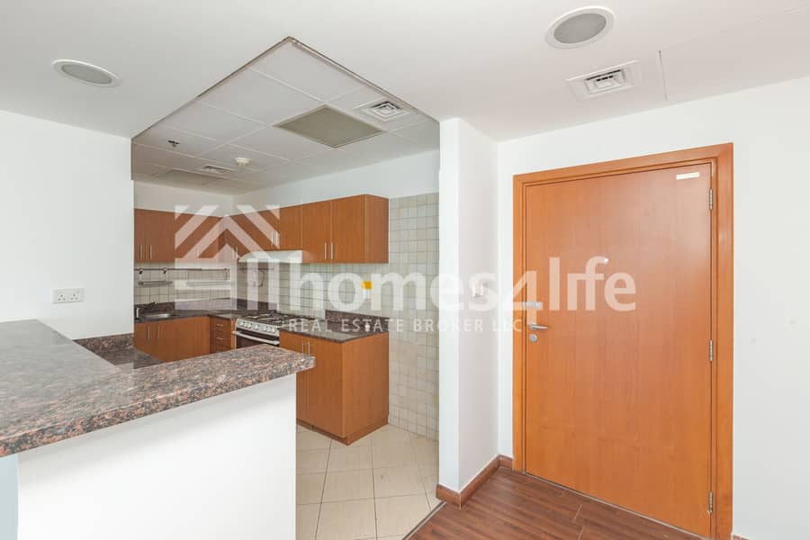 10 Sky Court Tower D | Upgraded|No Balcony| Open View