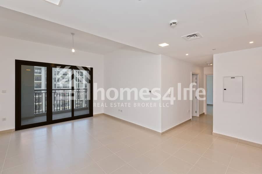 Amazing 2BR High Level Unit | Close to Facilities