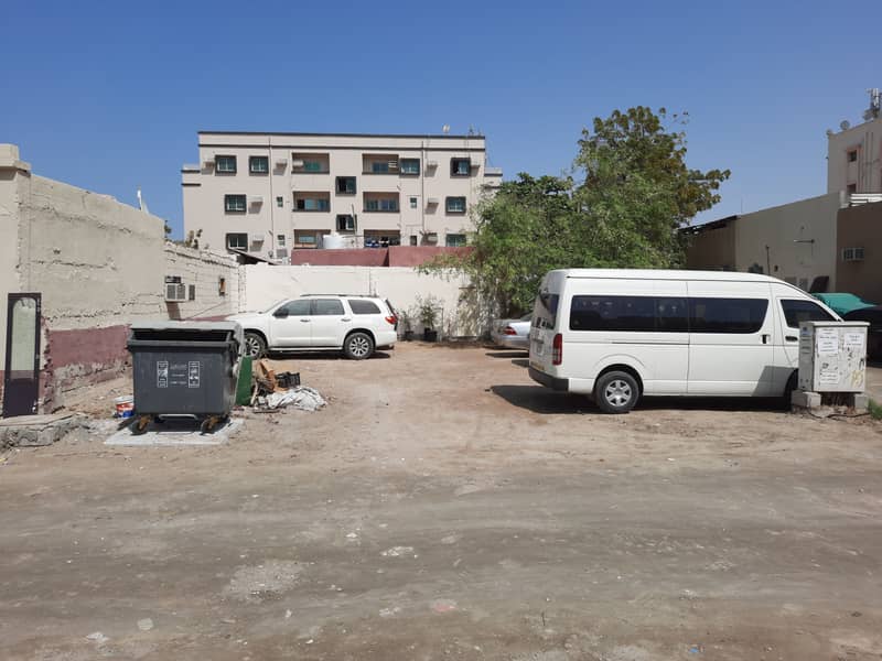Land for sale in Rashidiya, the corner of two streets, an area of 2000 feet