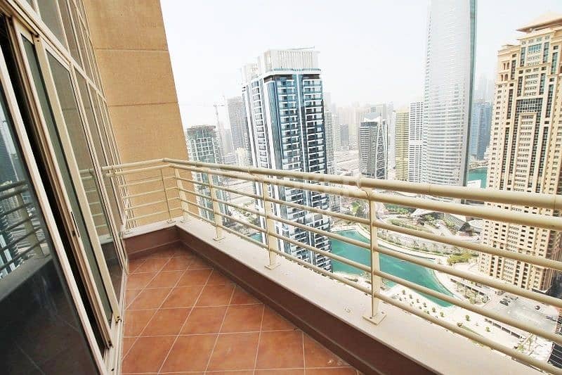 10 Upgraded 5 bed Duplex penthouse| Vacant on transfer
