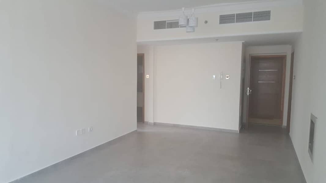 For annual rent an apartment of two rooms, a large area, wonderful finishes, free parking for each apartment