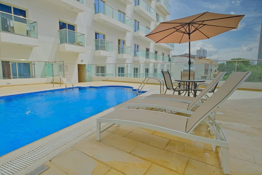 16 Free maintenance | Balcony | Shared pool