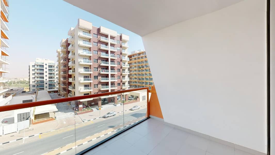 9 1 Month free | Nice balcony | Close to the mall
