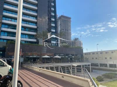 Shop for Sale in Jumeirah Lake Towers (JLT), Dubai - Shop for sale with large roof terrace