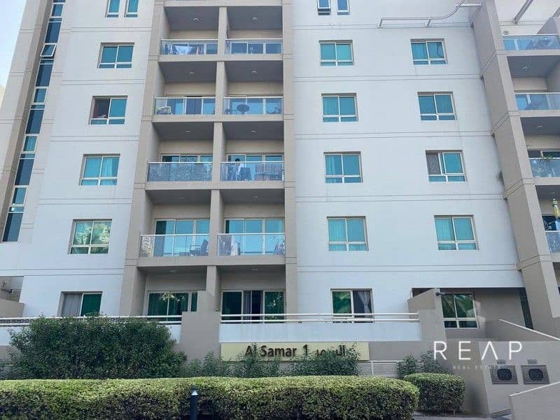 17 WELL MAINTAINED | SPACIOUS 1 BR | AVAILABLE
