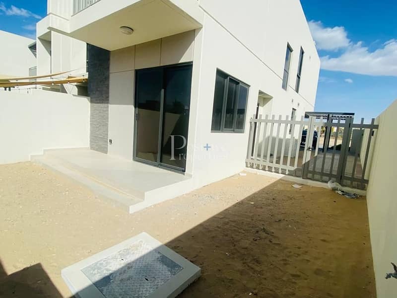 1 Near to Pool and Park| Brand New| Ready to move in