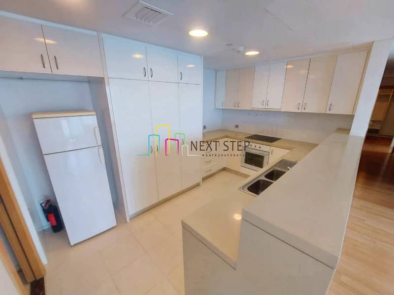 6 Stylish 2BR Plus Laundry Room with Balcony *Sea View*  l Facilities l 2 Parking
