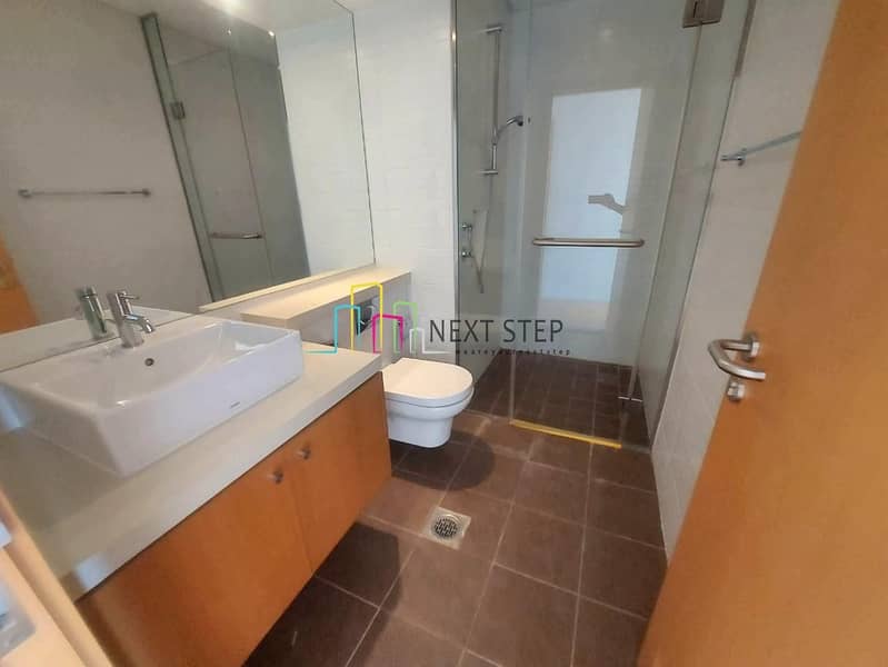 10 Stylish 2BR Plus Laundry Room with Balcony *Sea View*  l Facilities l 2 Parking