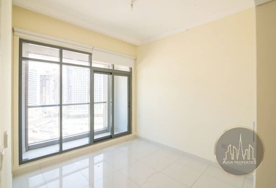 NICE 2BEDROOMS| FOR SALE |IN BUSINESS BAY