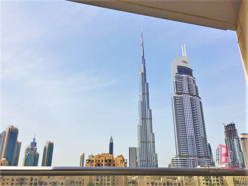 Spacious 2BR with Burj Khalifa and Old Town View