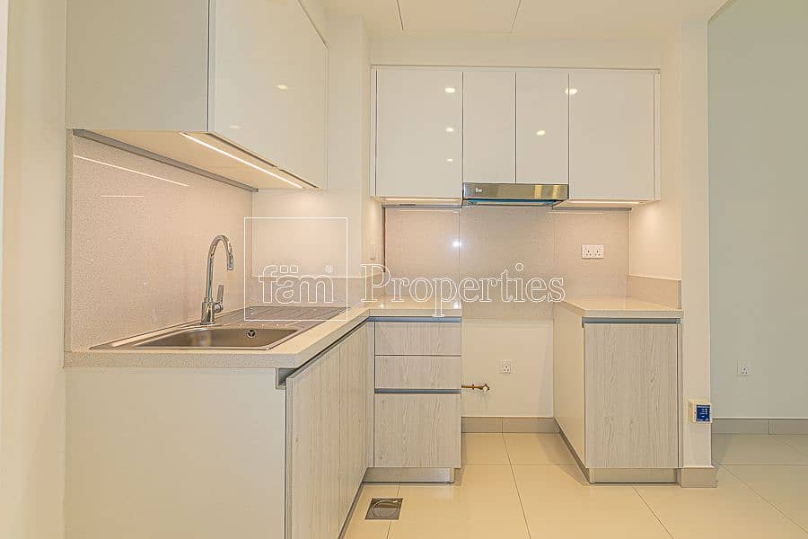 3 Brand New 2 Bed Apartment! Vacant!