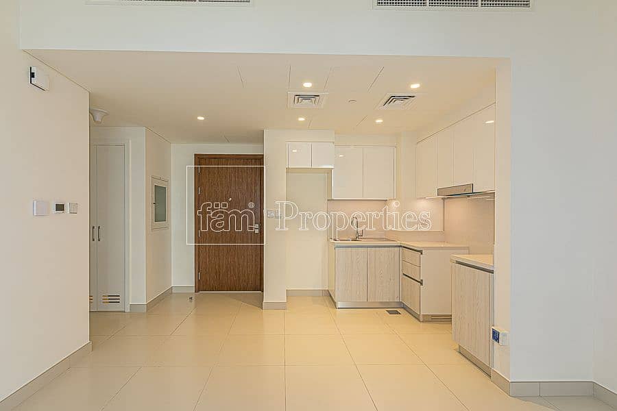 5 Brand New 2 Bed Apartment! Vacant!
