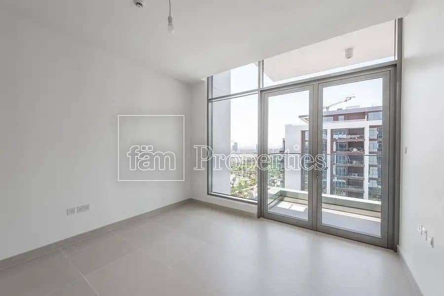 4 Full park view |Open Kitchen |Vacant on Transfer