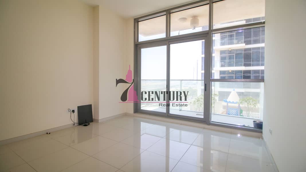 4 Spacious 1 Bedroom Apartment | For Rent | Community View